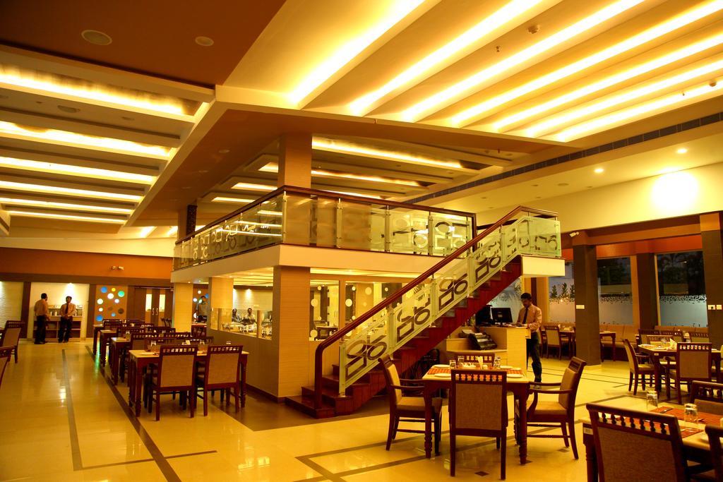 Hotel Aida Коттаям Экстерьер фото