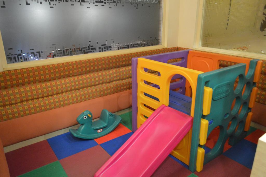 Hotel Aida Коттаям Экстерьер фото